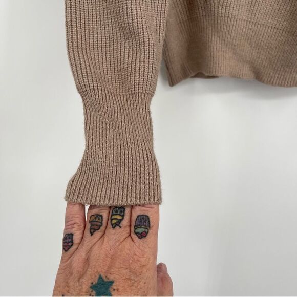 Elodie by Anthropologie Crew Neck Cropped Sweater Size S EUC - Picture 2 of 10